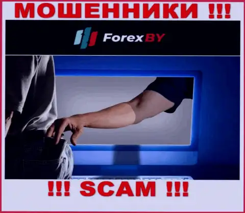 Мошенники Forex BY входят в доверие к малоопытным игрокам и пытаются раскрутить их на дополнительные финансовые вложения