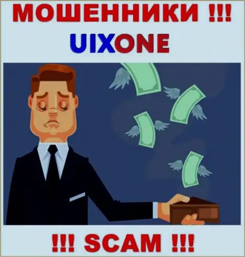 Дилинговая компания UixOne явно преступно действующая и ничего положительного от нее ожидать не приходится